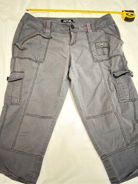 Apt. 9 Gray Cargo Capris with Utility Pockets